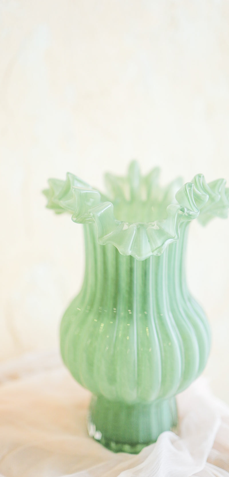 翡翠色魚尾玻璃花瓶