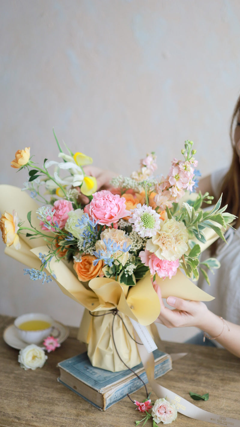 2023 Mother’s Day 鮮花花束（連花瓶）
